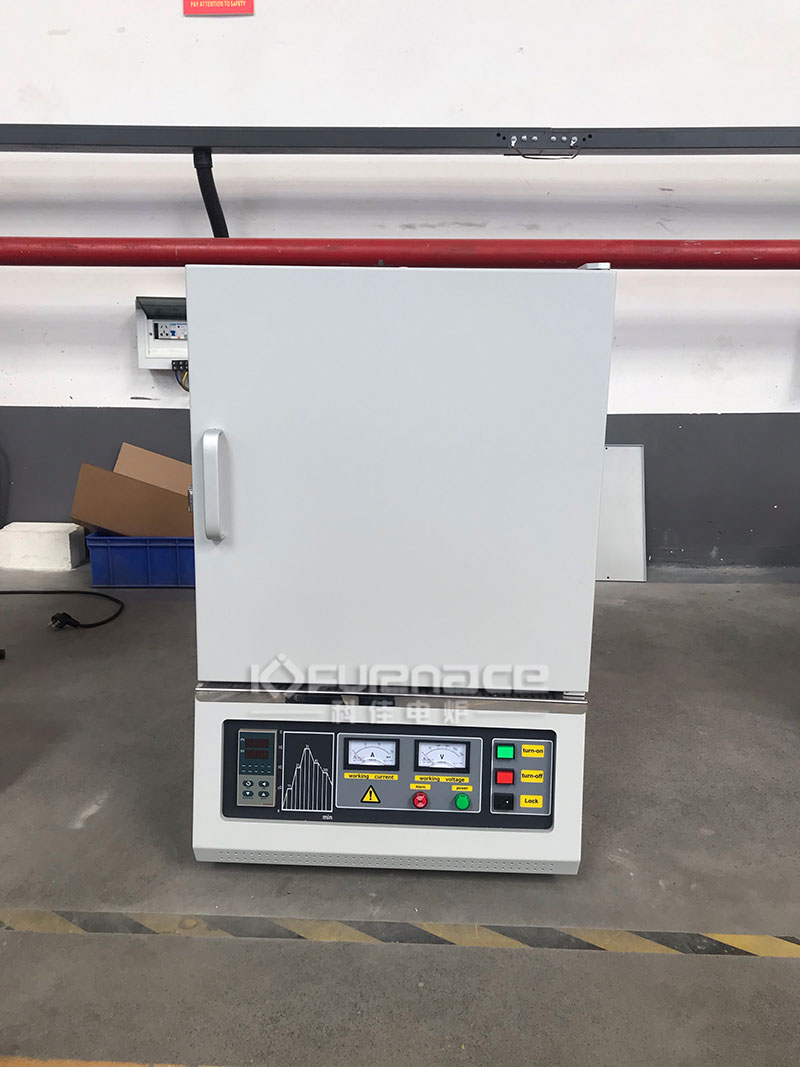 1100度煙筒箱式灰化爐實拍圖