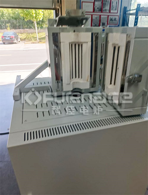 帶廢氣燃燒處理箱式爐頂部結構