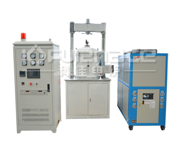真空熱壓爐,將物料放在真空爐中,將爐膛內抽真空并加熱,然后將物料壓鑄成型