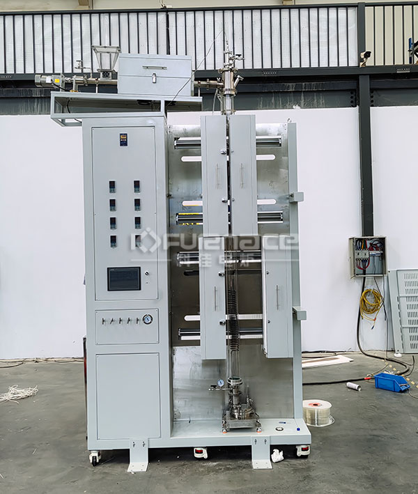 帶預熱的大立式管式爐實拍圖 帶預熱的大立式管式爐實拍圖