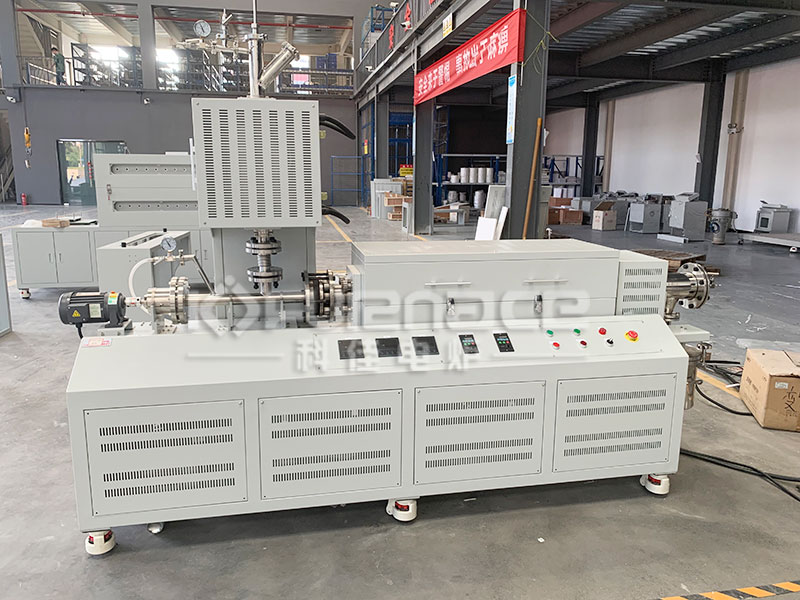 帶預(yù)熱的三溫區(qū)旋轉(zhuǎn)管式爐