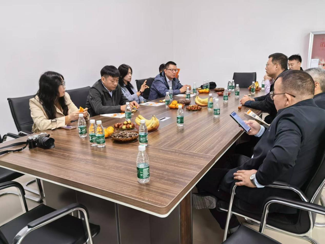 尚麗平副校長對公司產品提供科研建議 尚麗平副校長對公司產品提供科研建議